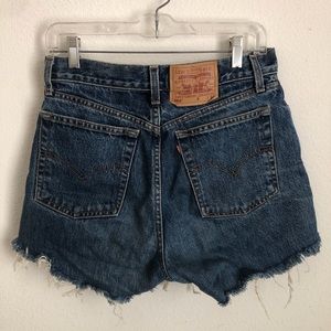 Levi’s 560 Cutoff Shorts